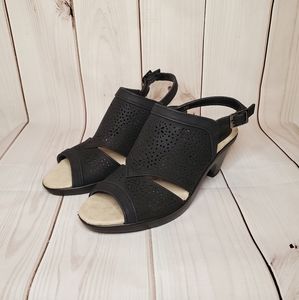 Easy Street Black Heels